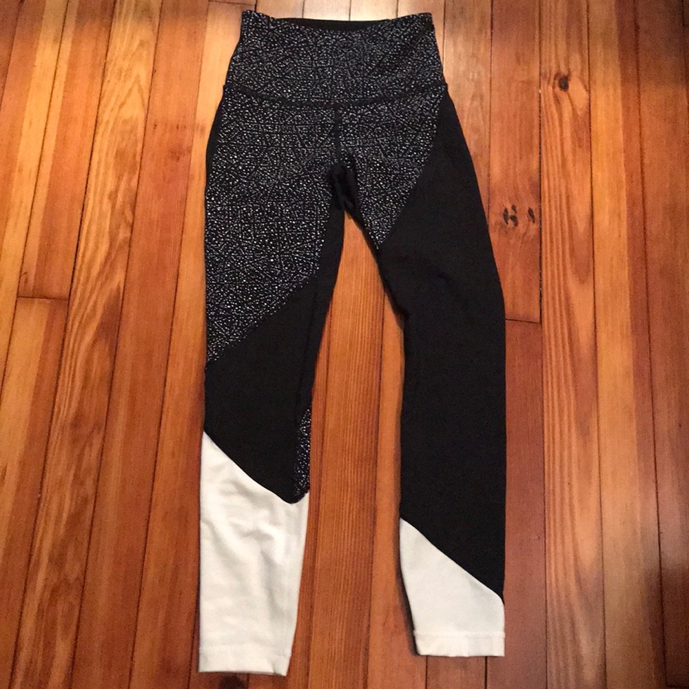 Lululemon Black, White & Speckle